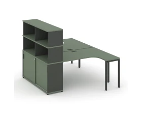 Рабочая станция с опорным шкафом-купе с надставкой выс. CN.DSA-221 W 1800x1480x1530 Концепт / Concept images